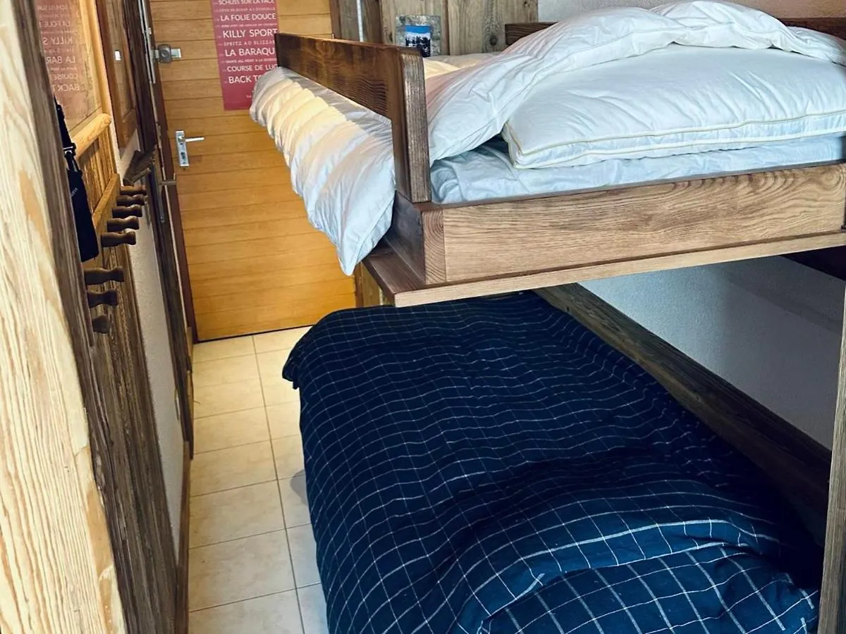 Studio Renove Proche Centre Val-D'Isere Avec Balcon, 3 Pers, Ascenseur - Fr-1-411-899 0*,  France